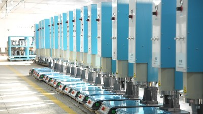 超聲波塑焊機(jī)多少錢一臺？怎么選購比較好呢？