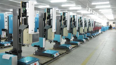 超聲波焊接機在蓄電池焊接中的應用、難點及解決方案